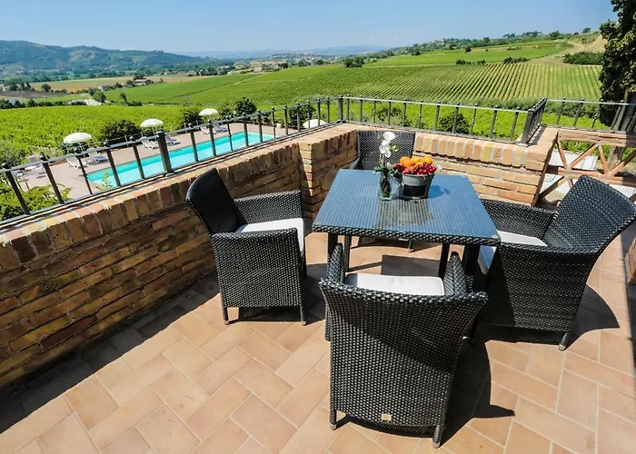 Il Divin Casale Gospodarstwo agroturystyczne *